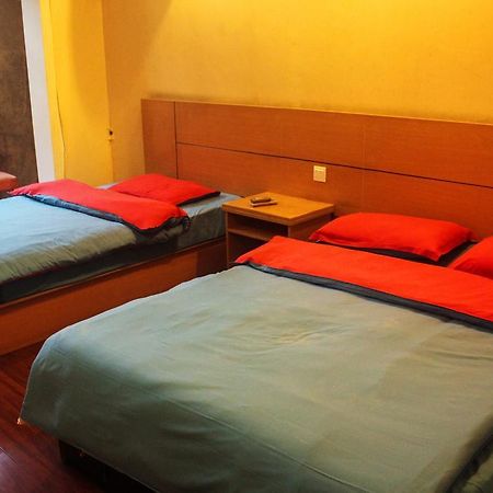 Dengba Hostel Chengdu Branch Exterior foto