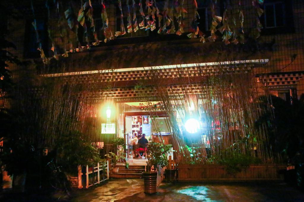 Dengba Hostel Chengdu Branch Exterior foto