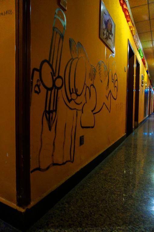 Dengba Hostel Chengdu Branch Exterior foto